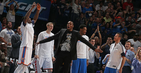 雷霆VS湖人127-117 韦少送27分11助攻