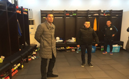 上海申花新帅已到位 波耶特团队参观申花基地