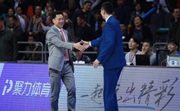 李春江和杜峰不和 李春江赛前与杜峰握手寒暄