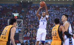 CBA常规赛北京VS山西 马布里标志性跳投杀死比赛