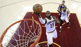 老汉拼尽全力39+11+9 最后关头无奈致命失误