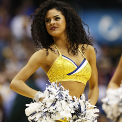 啦啦队宝贝点亮揭幕战赛场