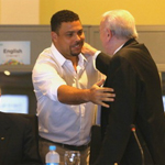 ���ɶ��������������籭��ǩ�ֳ�