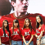 恒大女球迷清纯美丽