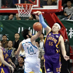 CBA��ʮһ�� ����104-94����