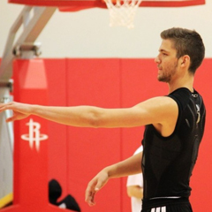 火箭备战训练 全队仅9人参加