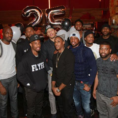 �Ȼ��ڽ���۱�˹������ſ