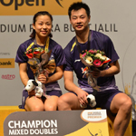 马晋混双力挫丹麦组合夺冠 徐晨跃起庆祝