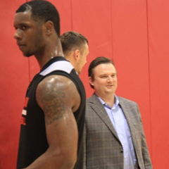 火箭训练莫雷亲自督训