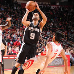 马刺90-97不敌火箭