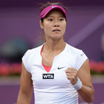 李娜多哈赛首战遇考验 险胜过关握拳庆祝