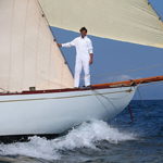 纳达尔白衣逐浪 领略里维埃拉海岸壮丽景色