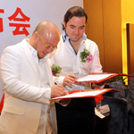 ��С�׺�������Ǯ��������ǹ�