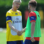 拉姆塞回归温格喜笑颜开