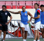 绿地申花踩场训练备战足协杯