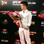 UFC����֮ս�ƽ��������Ů����