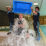 ��˧���ܱ�Ͱ��ս ������Ů��