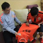 �����˺Ͷ�Ա�߽�У԰ ��̺�����