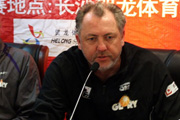 澳名帅:中国足球假黑赌 金钱都砸不好
