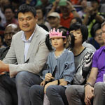 Ҧ��Я��Ů�ۿ��й���