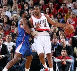 NBA季前赛:快船114-119开拓者