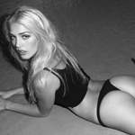 意甲女神火辣内衣私照曝光 雪白肌肤圆润巨乳