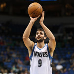 NBA季前赛:步行者89-107森林狼