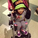 奥莉萌照 李小鹏女儿今天三周岁生日