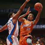 CBA第36轮:四川111-100上海