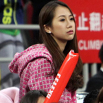 孙悦爱妻现场观战CBA季后赛1/4决赛