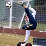 �����ڽ�ѵ����ս ���㵹������