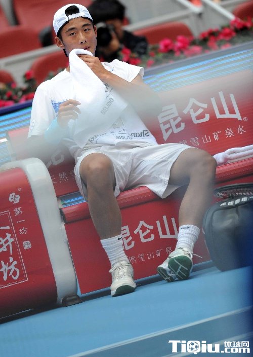 ATP广州挑战赛张择横扫对手 吴迪惜败