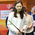 车侑蓝一袭白上衣亮相 女神范十足