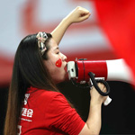 ��Ů���Թ�ս���������� 1��1սƽ