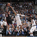 常规赛:小牛114-98开拓者