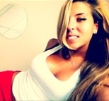 凯里欧文女朋友私照曝光 大秀事业线