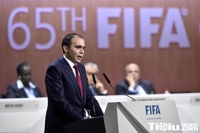 �������Ӿ�ѡFIFA��ϯ