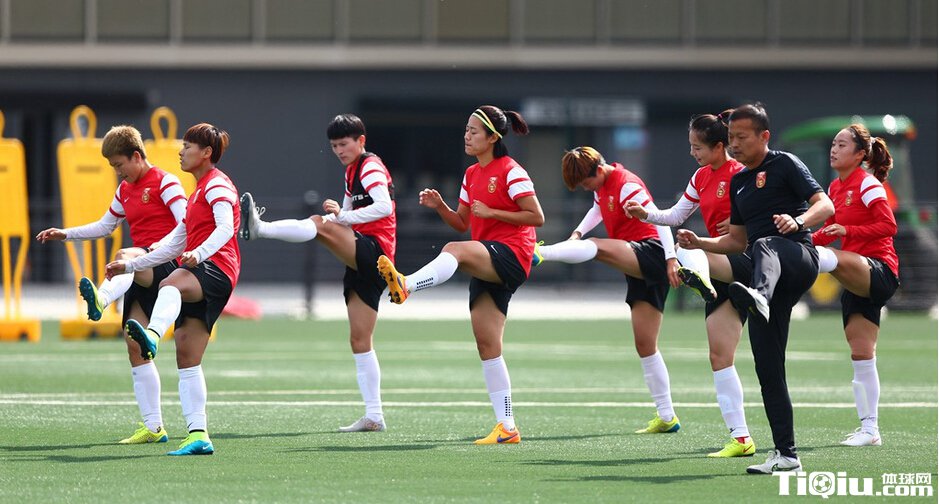 Ů�����籭Ԥ���׷�������ǰ����ѩ��