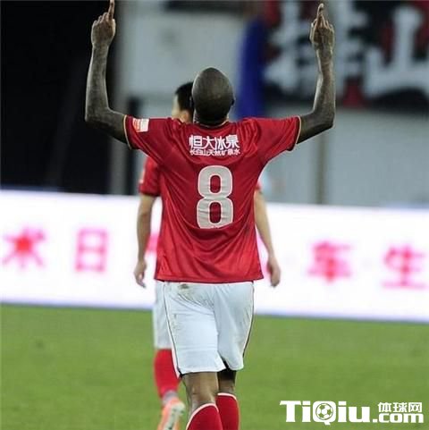 曝雷内将遭恒大弃用