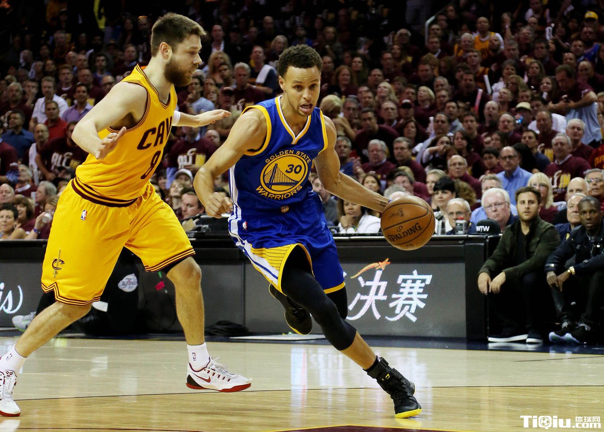 ��ʿ�ܾ�������ս����