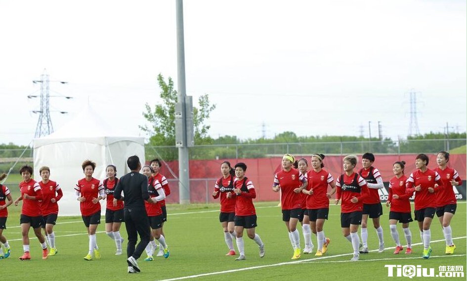 �й�Ů�������˲����� ������Աȱϯ���ѵ��