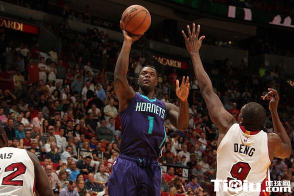 ʷ����ɭ���˿촬