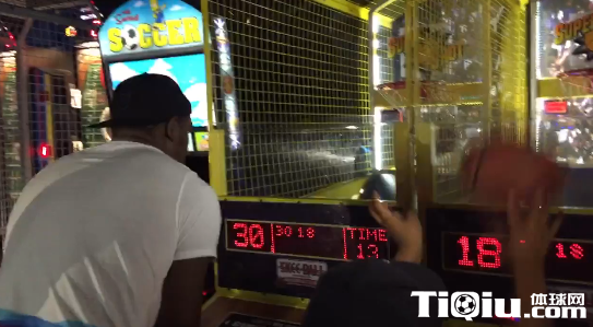 ������Сѧ����Ͷ����