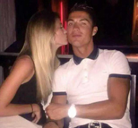 C罗与丢手机美女共进晚餐