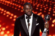 詹姆斯获ESPY最佳冠军表现奖图集