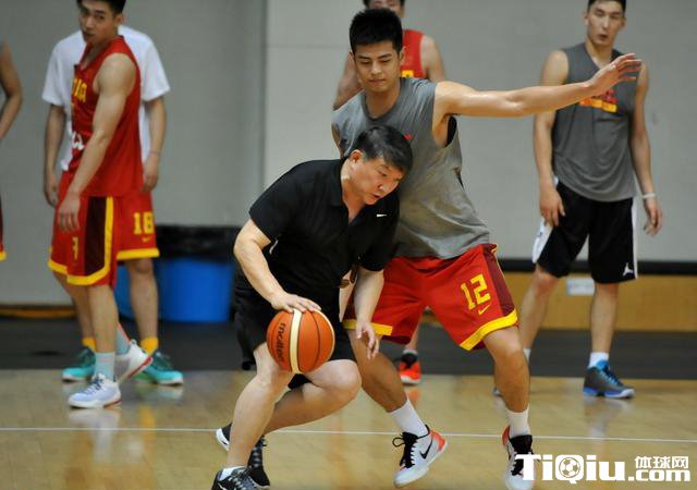 �й�������Ա����