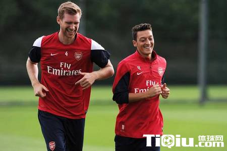 Ĭ�����˶����