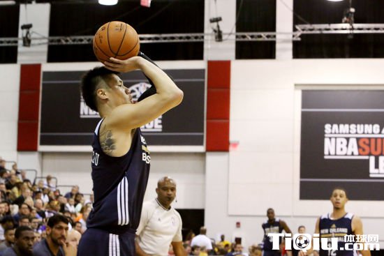 贺天举征战NBA夏季联赛