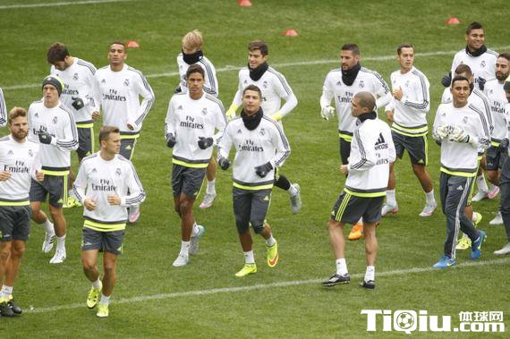 ����ѵ��