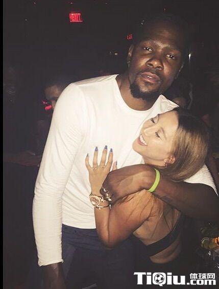 ������ҹ��������Ƭ